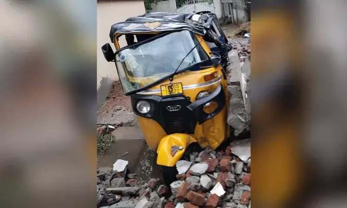 Under-construction wall collapses in Karman Ghat, traps family travelling in auto; 2 hurt