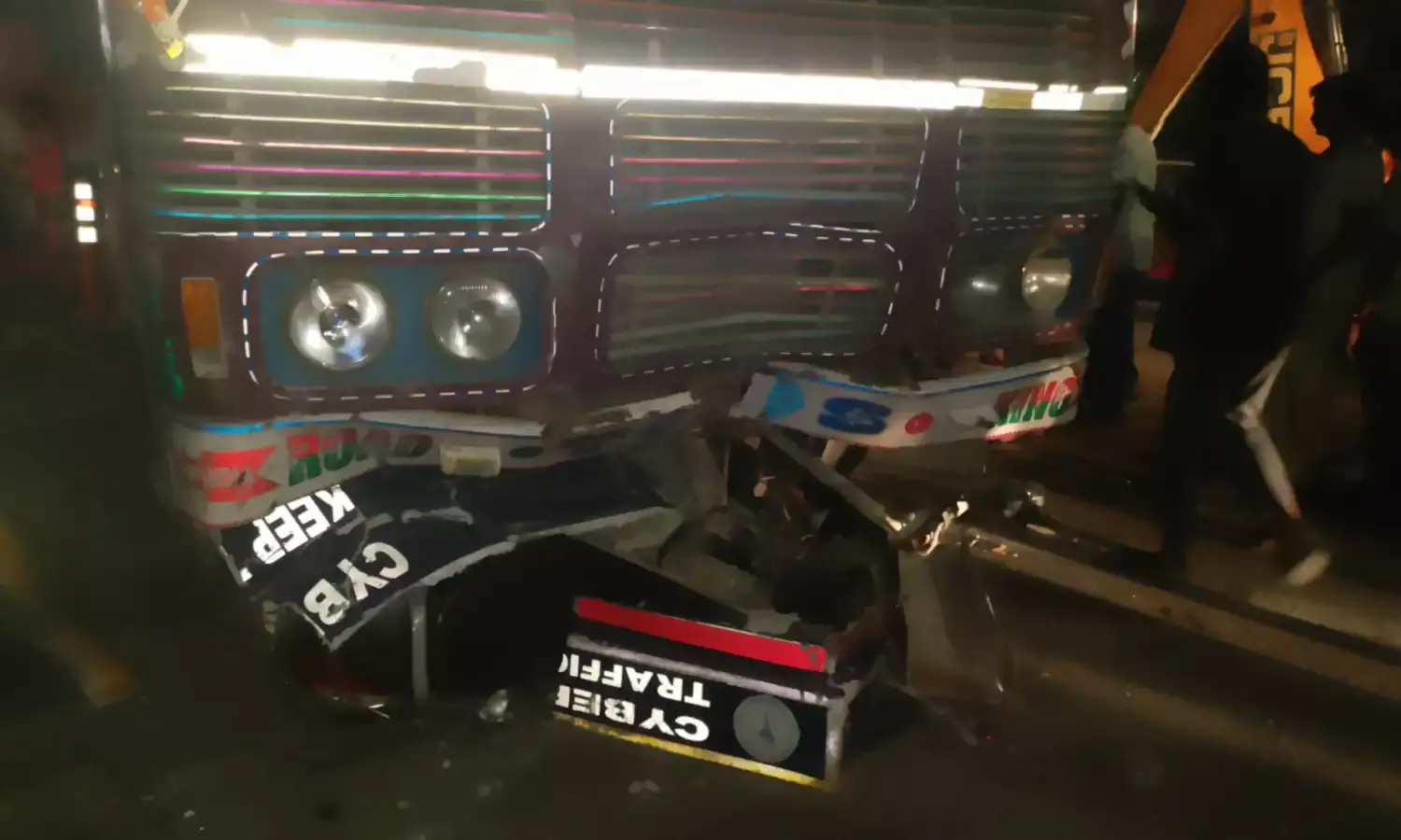 Hyderabad: Lorry runs over three traffic cops at Miyapur Metro Station; 1 dead