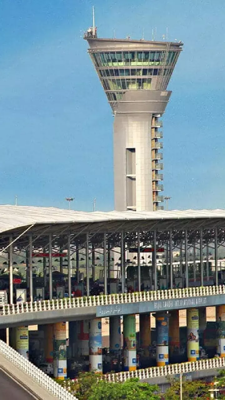 Hyderabad Airport Shines: Wins ‘Best Airport Staff in India & South Asia 2025’