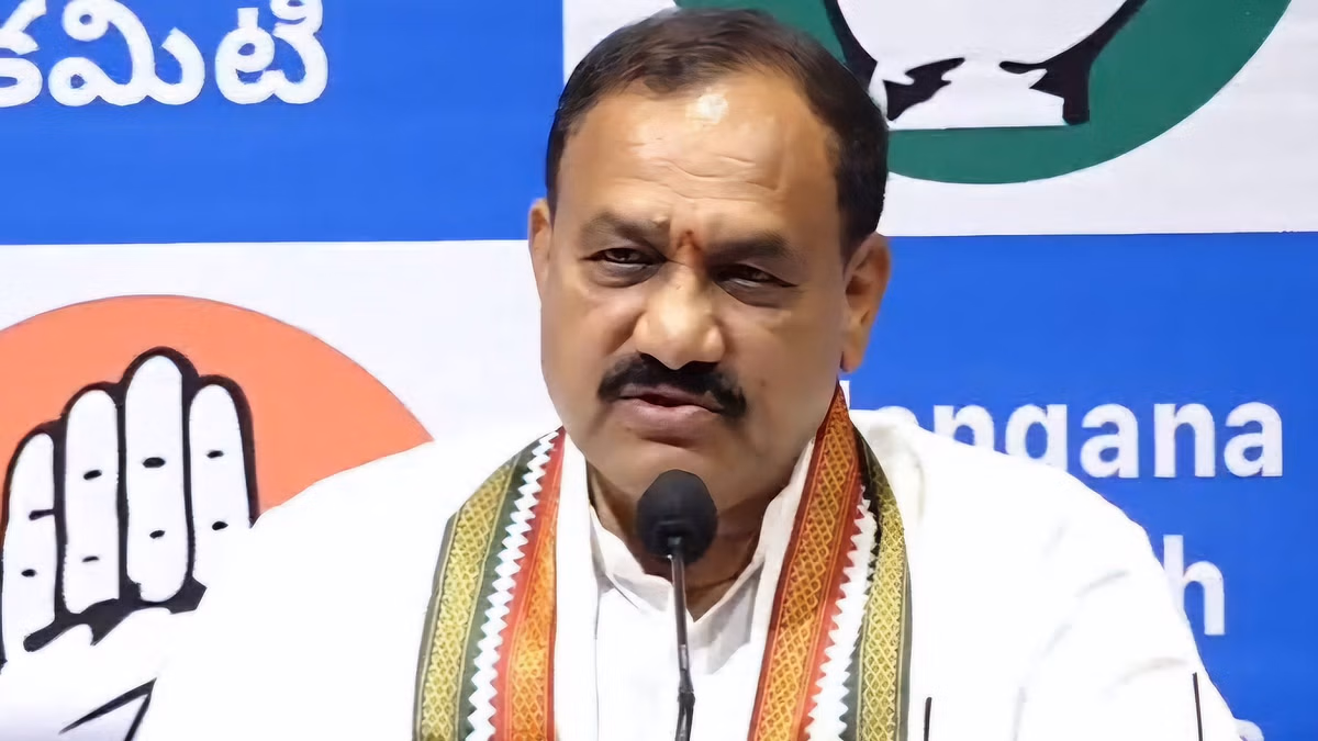 TPCC chief Mahesh Goud fires back at KTR, claims BRS sold govt land for personal benefit