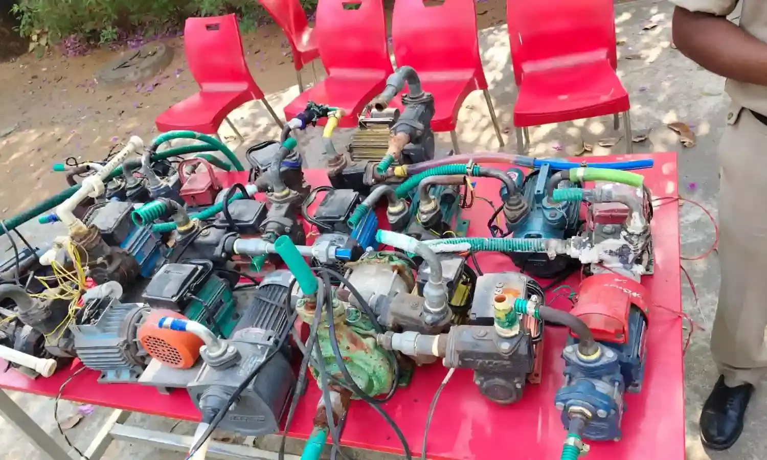 Motor Free Tap: HMWSSB seizes 64 water pumps, penalizes 84 residents in Hyderabad