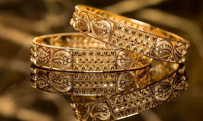 Gold hits Rs 1 lakh mark amid global uncertainty; will prices drop after Akshaya Tritiya?