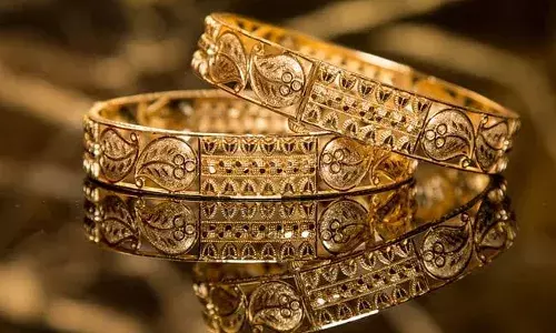 Gold hits Rs 1 lakh mark amid global uncertainty; will prices drop after Akshaya Tritiya?