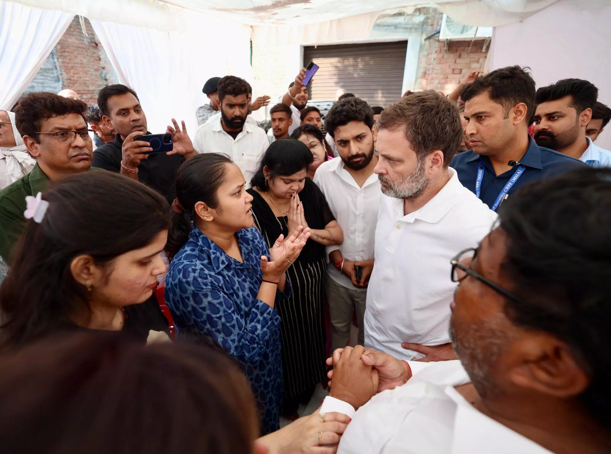 They can’t mess with India: Rahul Gandhi urges PM to take decisive action against terror after Pahalgam attack They can’t mess with India: Rahul Gandhi urges PM to take decisive action against terror after Pahalgam attack