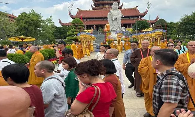 Vietnam: Over 1 lakh devotees pay homage to sacred relics of lord buddha at Thanh Tam Pagoda