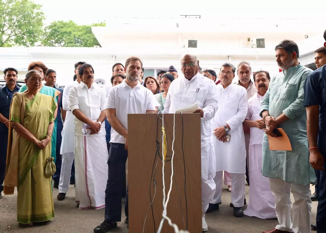 Congress reiterates support to govt, defence forces to deal with Pakistan Congress reiterates support to govt, defence forces to deal with Pakistan