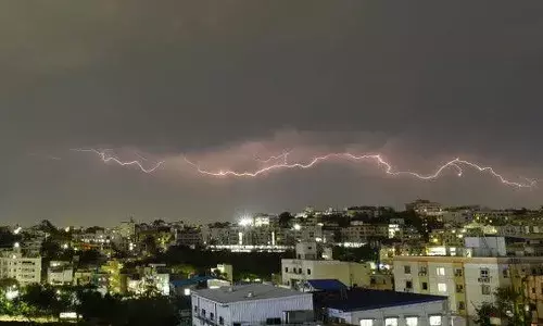 Hyderabad wakes up to massive thunderclap on Thursday morning;  IMD issues yellow alert