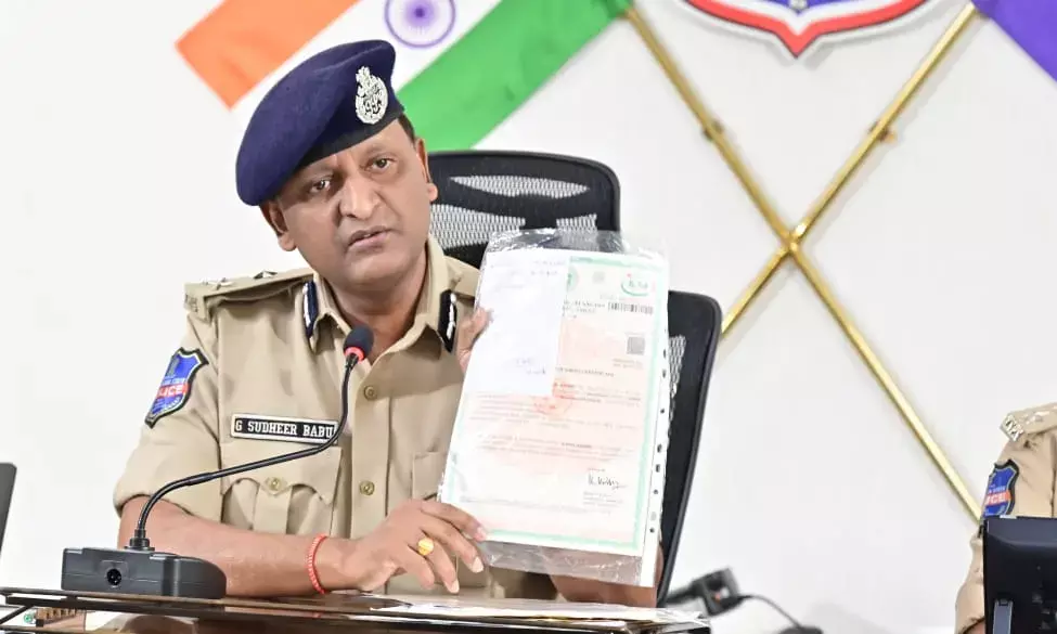 Fake certificates racket busted in LB Nagar; 6 arrested, 571 stamp papers seized