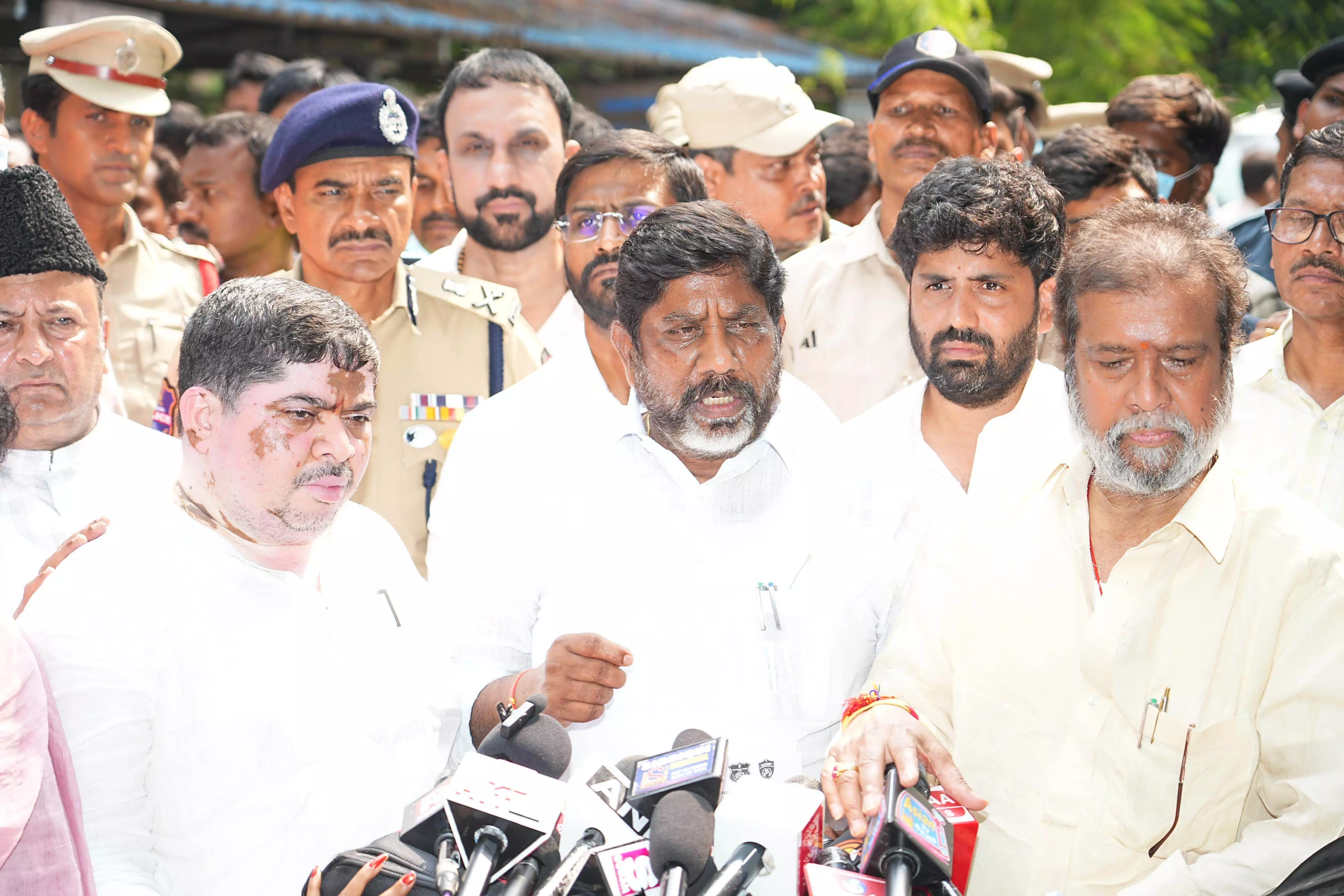 Gulzar House fire: Deputy CM announces Rs 5 lakh ex-gratia for families of victims Gulzar House fire: Deputy CM announces Rs 5 lakh ex-gratia for families of victims