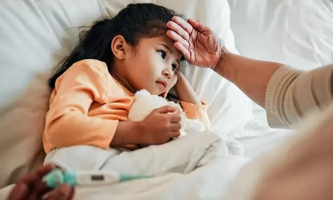 How can paracetamol overdose damage children’s liver?