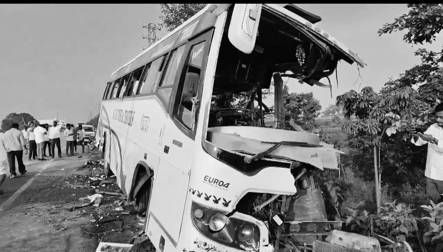 Hyderabad: 4 dead, 17 injured after bus carrying wedding guests collides with lorry at Rangapur Hyderabad: 4 dead, 17 injured after bus carrying wedding guests collides with lorry at Rangapur