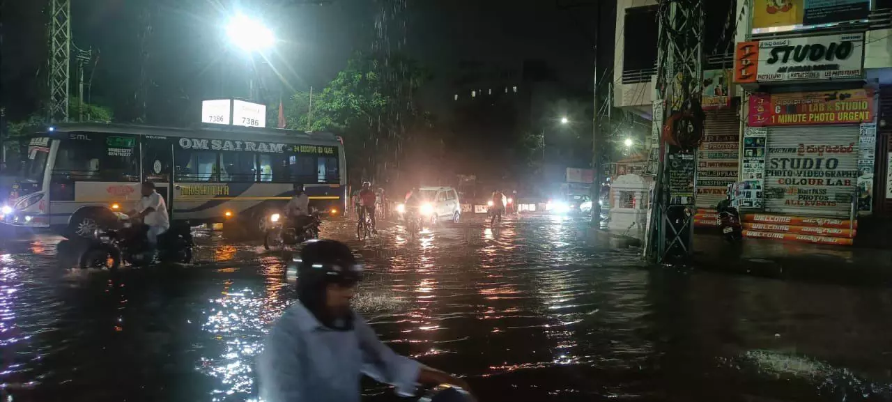 In a rare May downpour, Hyderabad records close to 100 mm rain; advisory issued In a rare May downpour, Hyderabad records close to 100 mm rain; advisory issued