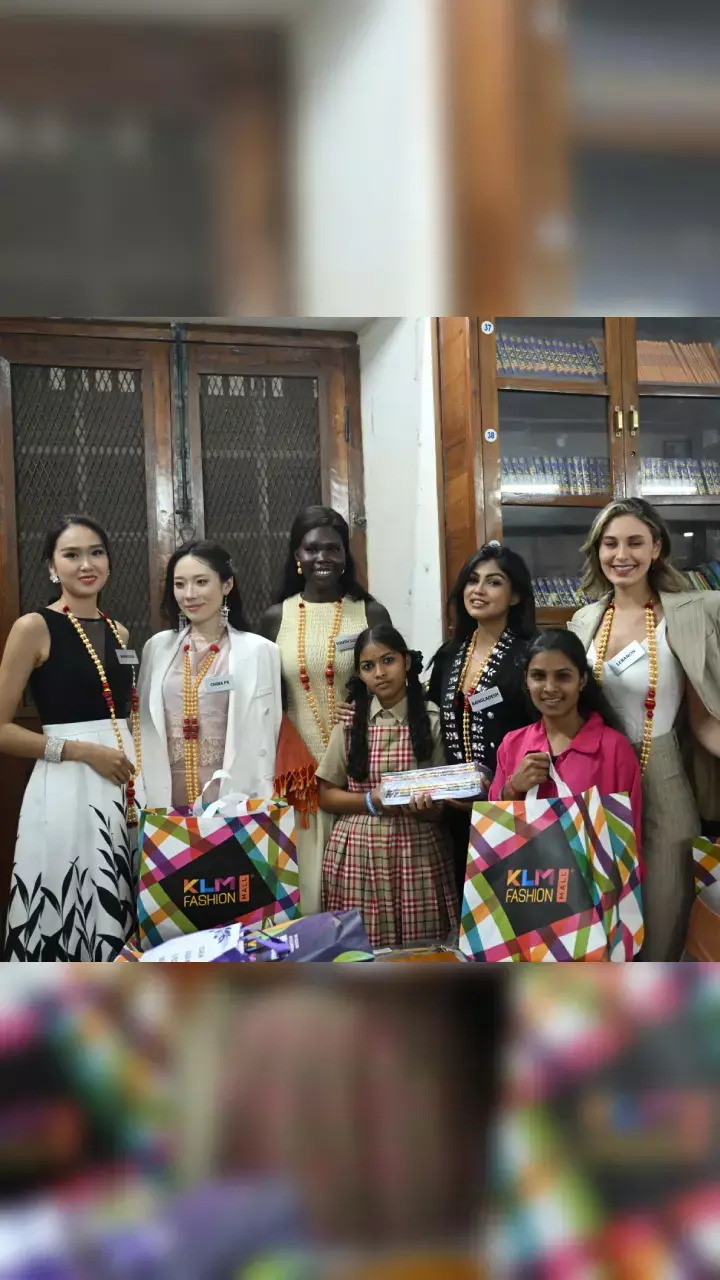 Miss World contestants visit Victoria Memorial Home
