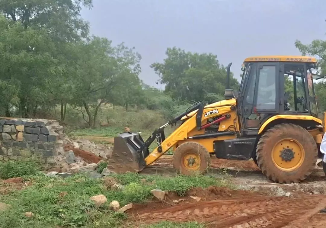 HYDRAA frees Chandanagar park of encroachments, restores access to public roads in Ghatkesar HYDRAA frees Chandanagar park of encroachments, restores access to public roads in Ghatkesar