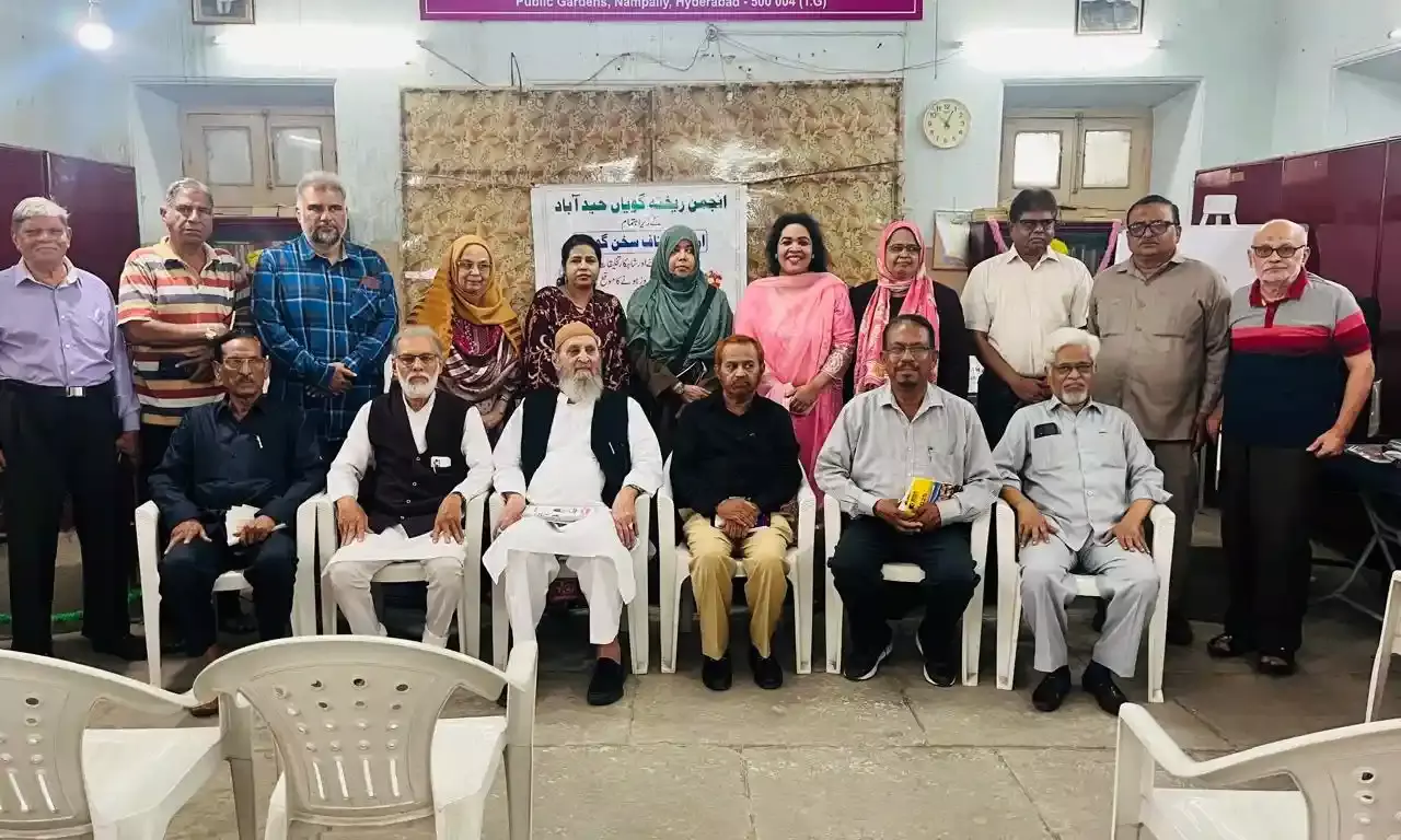 ‘Best way to learn Urdu’: Hyderabadis gather at Public Garden over love for Urdu poetry, prose