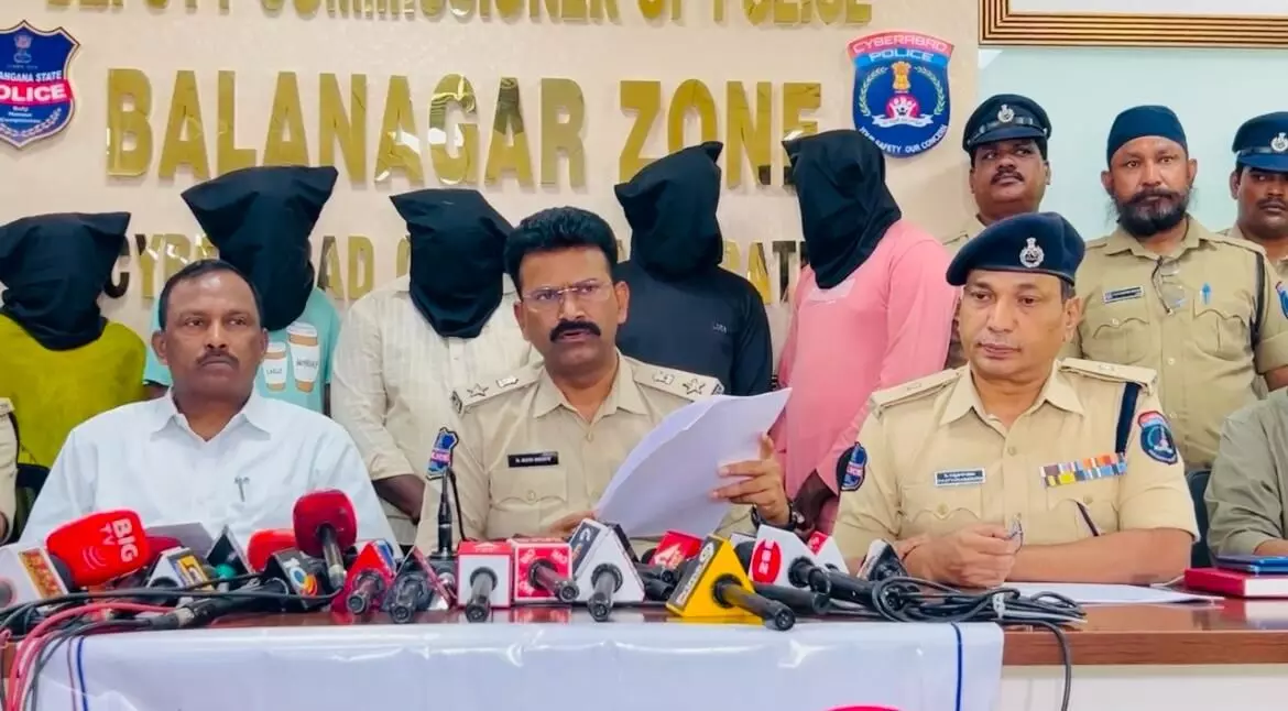 Drug bust in Kukatpally: Rs 1 crore worth cocaine seized; 7 including constable arrested Drug bust in Kukatpally: Rs 1 crore worth cocaine seized; 7 including constable arrested