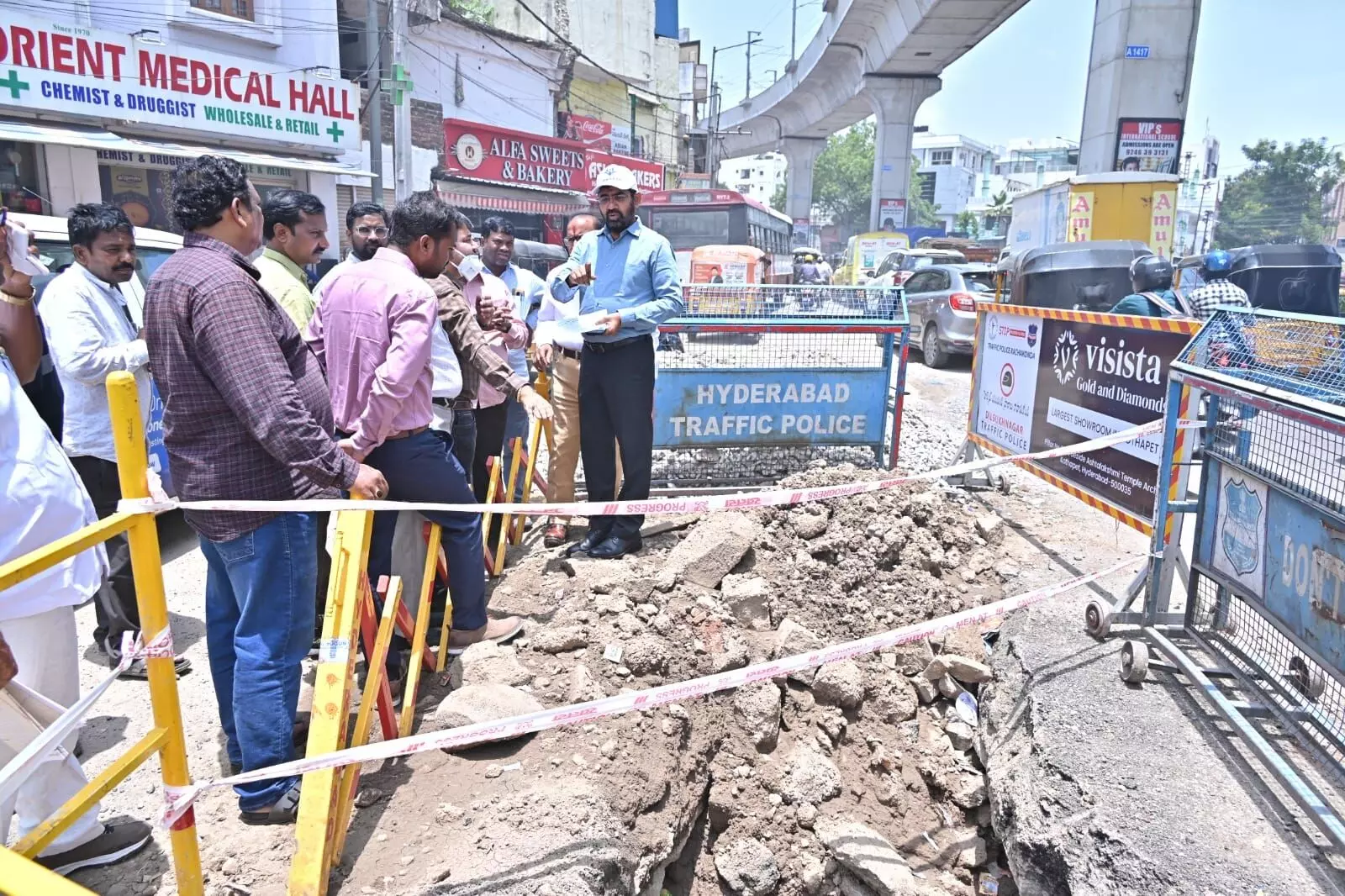 Hyderabad: HMWSSB fines hotel in Malakpet Rs 10K for causing sewer overflow Hyderabad: HMWSSB fines hotel in Malakpet Rs 10K for causing sewer overflow