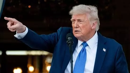 Trump imposes full-entry travel ban on nationals from 12 countries Trump imposes full-entry travel ban on nationals from 12 countries