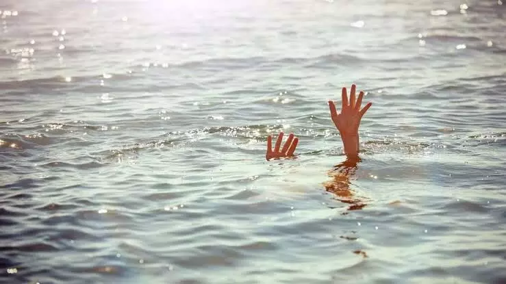Six boys drown in Godavari; team deployed to retrieve bodies Six boys drown in Godavari; team deployed to retrieve bodies