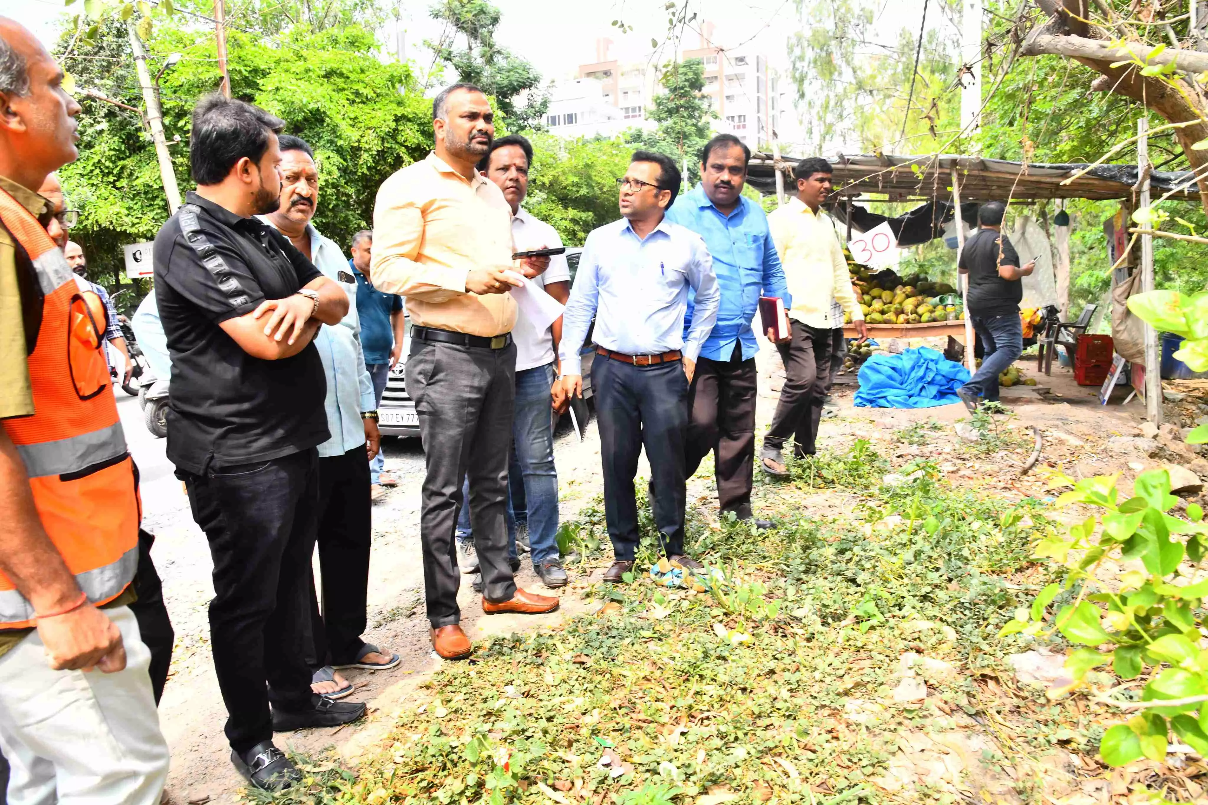 From mosquitoes to traffic congestion, Attapur locals demand GHMC action on rising civic mess From mosquitoes to traffic congestion, Attapur locals demand GHMC action on rising civic mess