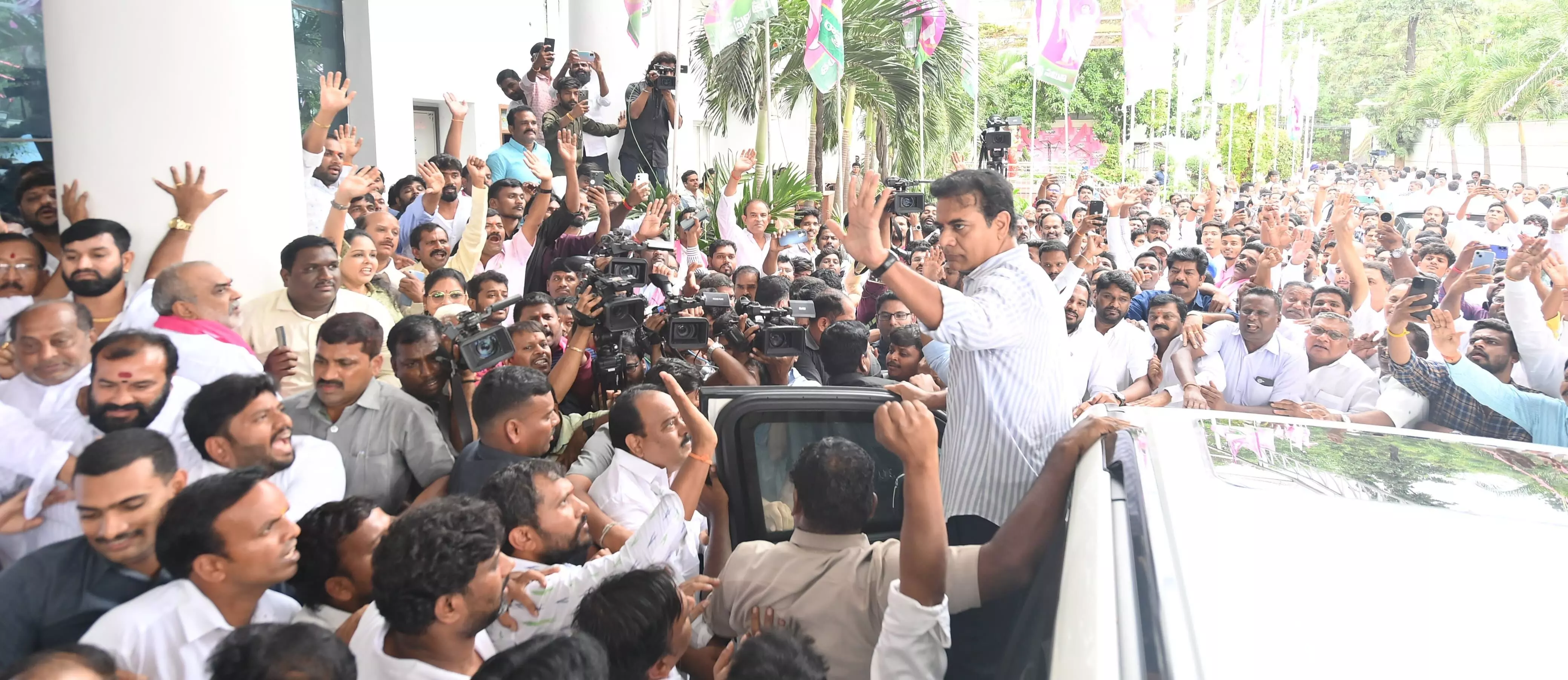 Ready to go to jail hundred times’: KTR warns Congress against `political harassment’ Ready to go to jail hundred times’: KTR warns Congress against `political harassment’