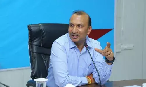 Telangana HC issues notice to ex-Hyderabad DC Naveen Mittal in  evacuee property NOC case