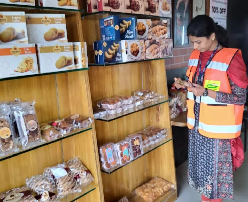 GHMC raids 90 Bakeries in Hyderabad; Food samples sent for lab testing GHMC raids 90 Bakeries in Hyderabad; Food samples sent for lab testing