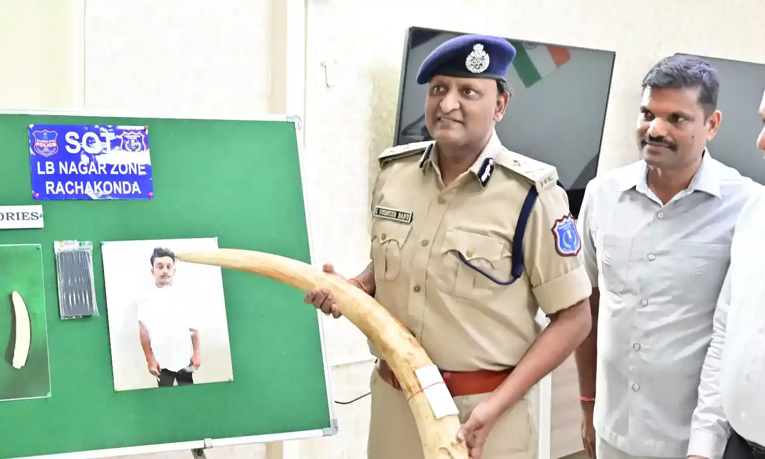 Andhra man held in LB Nagar for smuggling elephant tusks worth Rs 3 Cr