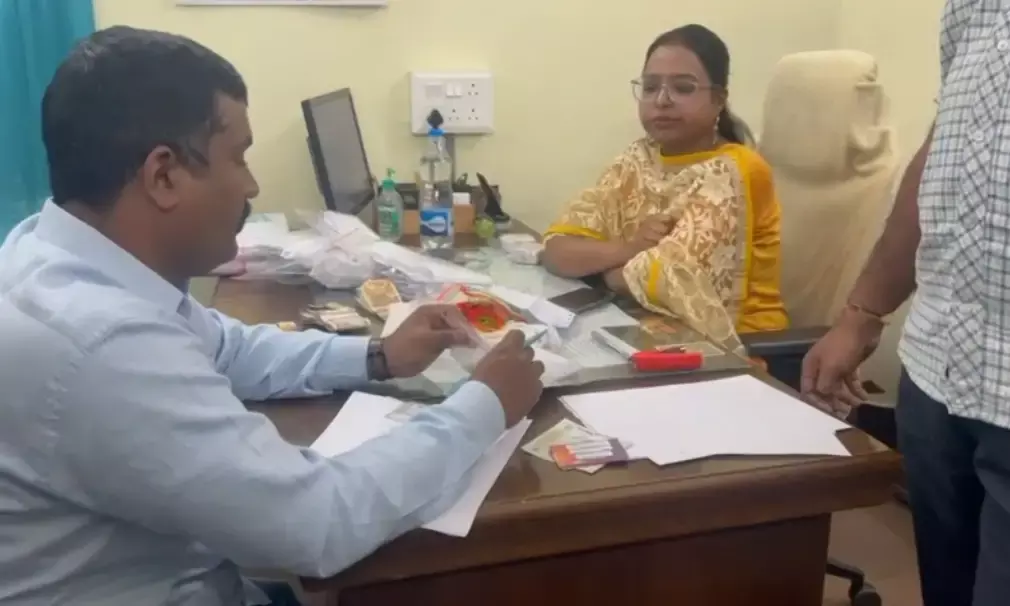 Telangana: ACB finds Rs 2.72 lakh unaccounted cash, rule violations in RTA, sub-registrar offices