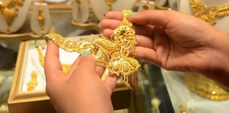 Gold dips to Rs 89,300 per 10 g: Hyderabad traders cite profit booking, easing global conflicts Gold dips to Rs 89,300 per 10 g: Hyderabad traders cite profit booking, easing global conflicts