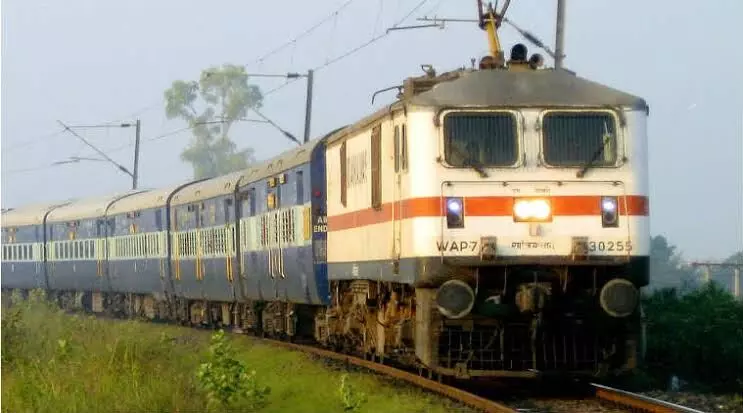 Attn travelers: Reservation charts will now be available eight hours before train’s departure Attn travelers: Reservation charts will now be available eight hours before train’s departure