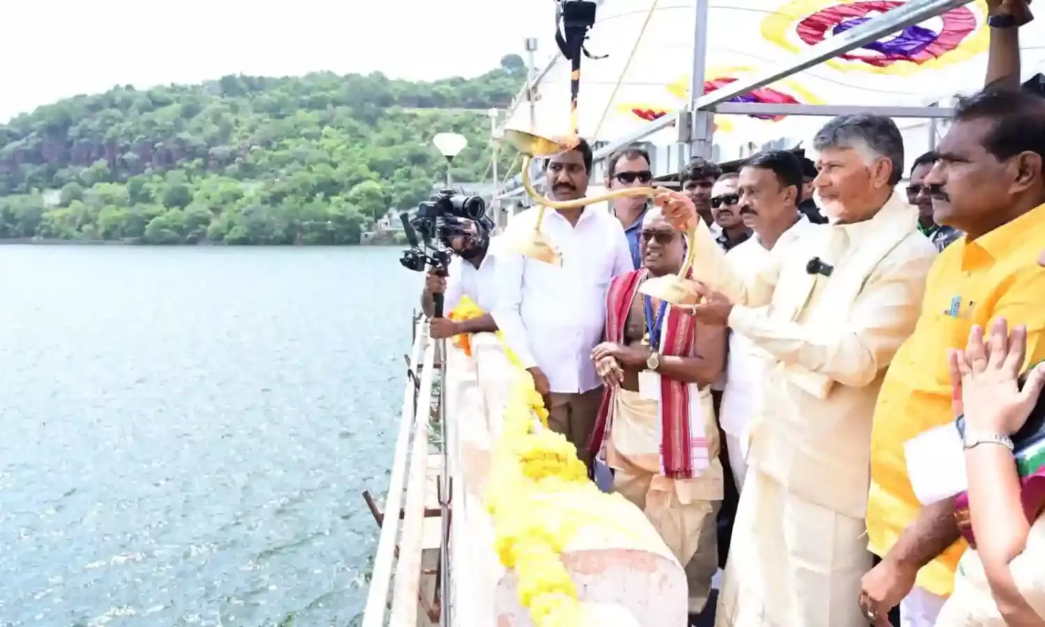 `2,000 TMC of Godavari water flows unused into sea’: CM Naidu seeks to work together with Telangana to save water