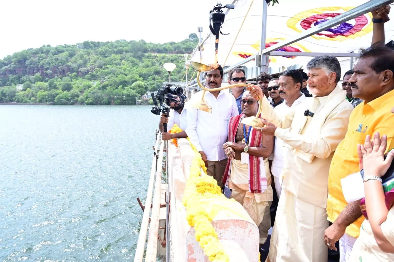 `2,000 TMC of Godavari water flows unused into sea’: CM Naidu seeks to work together with Telangana to save water `2,000 TMC of Godavari water flows unused into sea’: CM Naidu seeks to work together with Telangana to save water