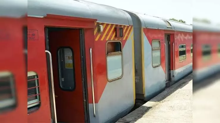 Third AC coaches increased for eight trains from Secunderabad and Vijayawada Third AC coaches increased for eight trains from Secunderabad and Vijayawada