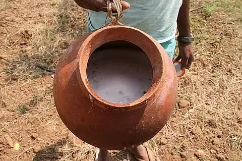 Two dead, 17 hospitalised in Kukatpally after consuming adulterated toddy Two dead, 17 hospitalised in Kukatpally after consuming adulterated toddy