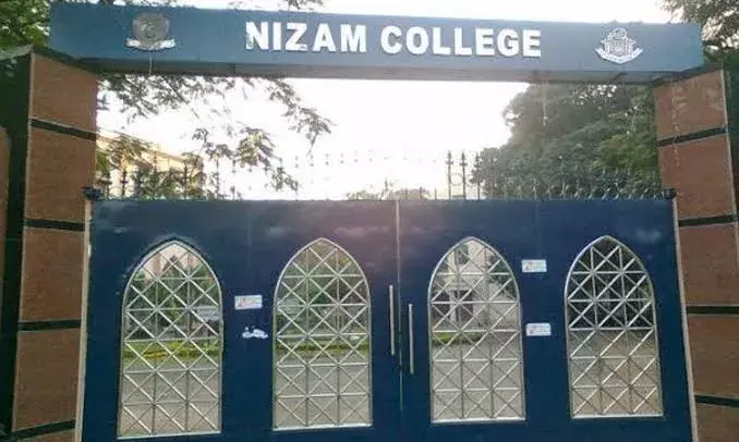Hyderabad: Nizam College students stage protest over denial of hostel accommodation