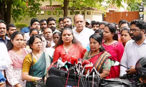 Kavitha demands MLC Mallannaās arrest, suspension over derogatory remarks