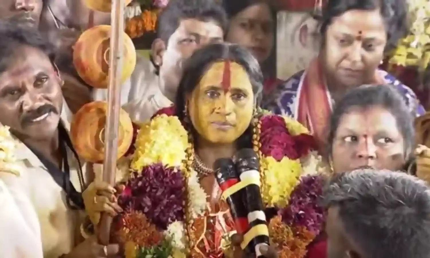 Bonalu 2025: Oracle Swarnalatha foresees heavy rains, pandemic threat in Telangana