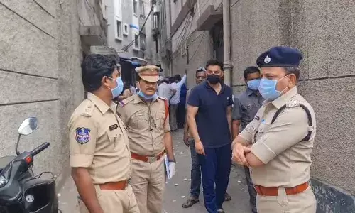 Human skeletal remains found inside abandoned house in Nampally; house locked for 7 years