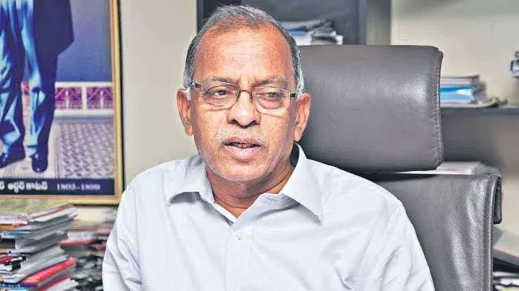 Hyderabad: Ex-chief engineer of Irrigation Department Muralidhar Rao held in disproportionate assets case Hyderabad: Ex-chief engineer of Irrigation Department Muralidhar Rao held in disproportionate assets case