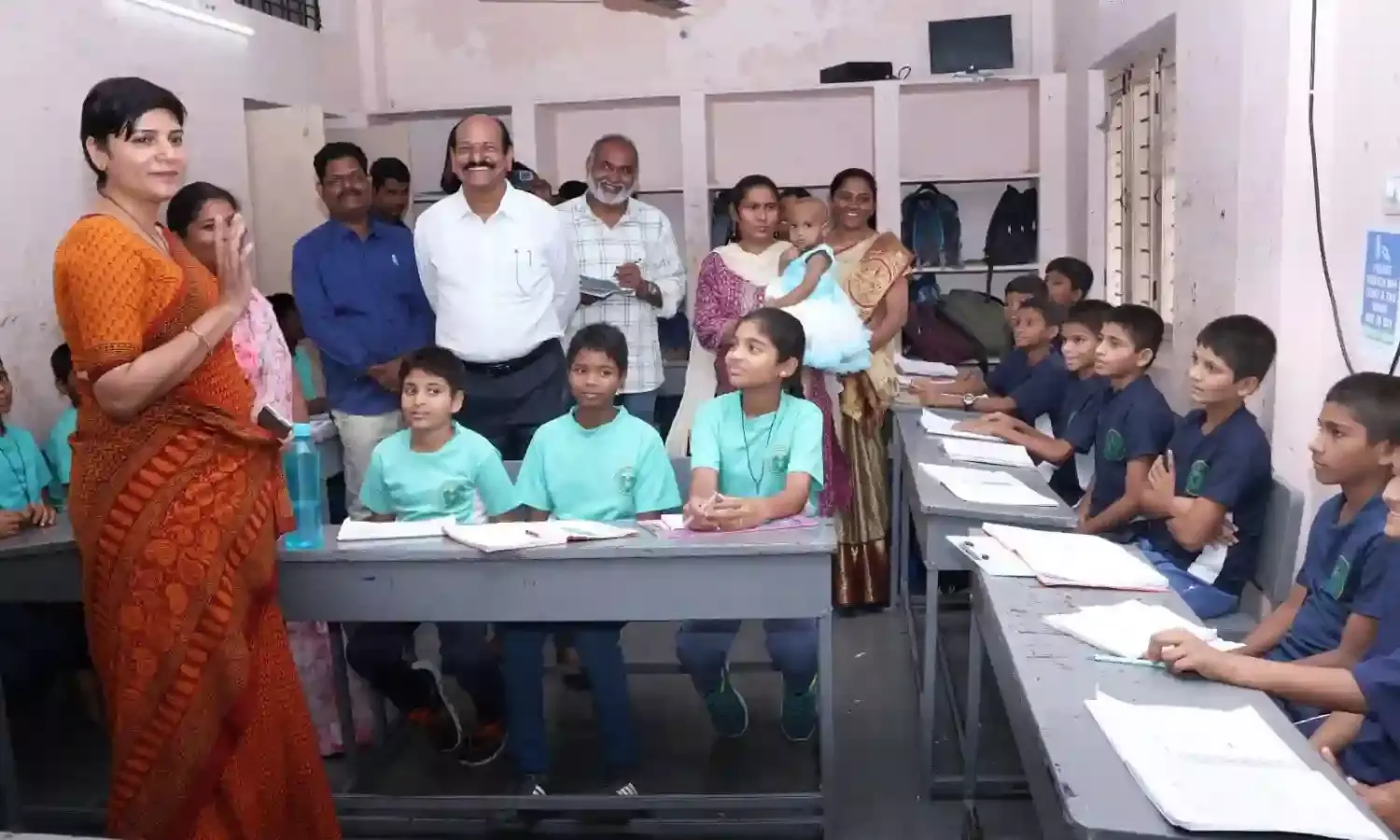 No backbenchers, please! Hyderabad govt schools to adopt rectangle-shaped seating arrangement