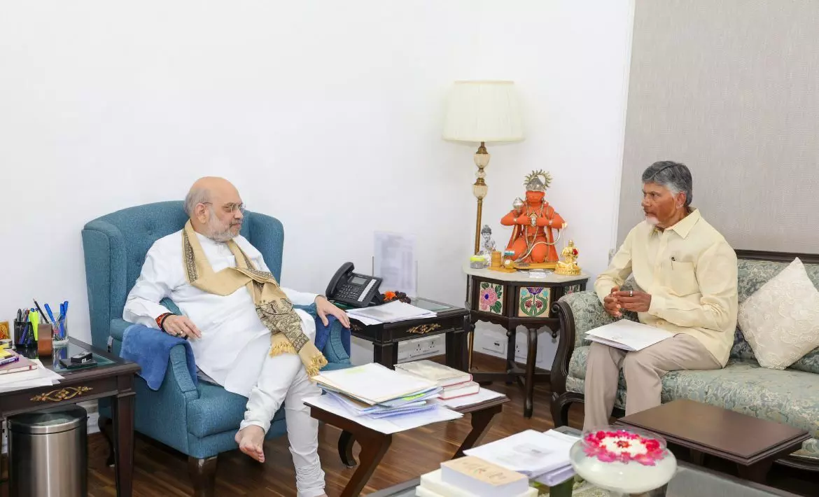 Polavaram-Banakacherla link project critical to supplying water to drought-hit areas: CM Naidu to Shah Polavaram-Banakacherla link project critical to supplying water to drought-hit areas: CM Naidu to Shah