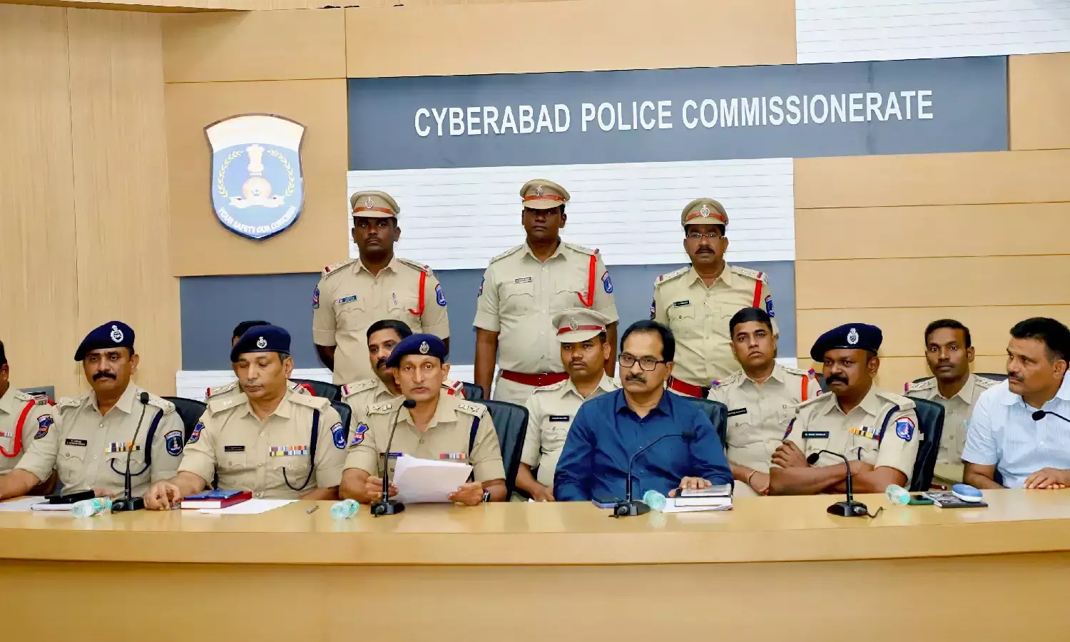 Jeedimetla police nab notorious ATM theft gang; Rs 17 lakh cash recovered