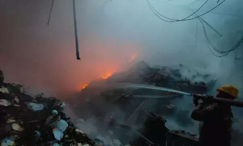 Hyderabad: Fire breaks out at Durodine Industries in Jinkalawada