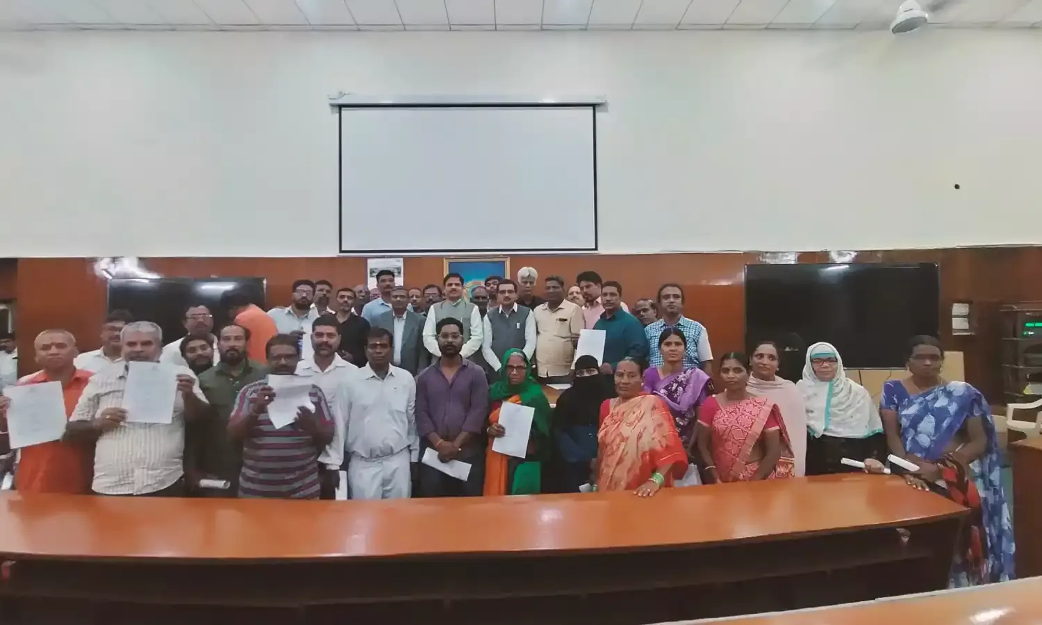 Osmania University promotes 52 non-teaching employees from attenders to lab attendants