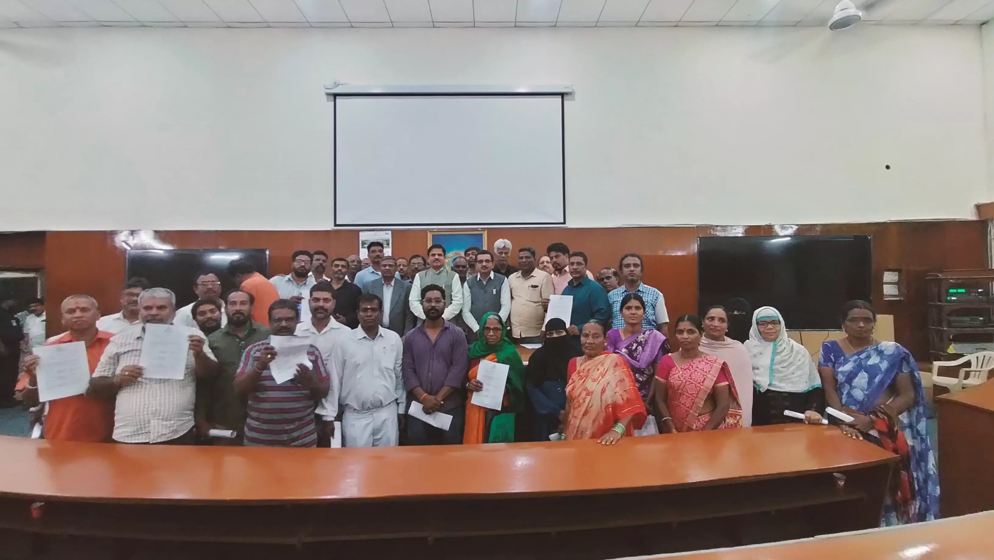 Osmania University promotes 52 non-teaching employees from attenders to lab attendants Osmania University promotes 52 non-teaching employees from attenders to lab attendants