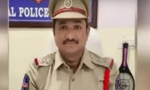 Cricket scam: Uppal inspector Election Reddy shifted for `tipping offā HCA secretary Devaraj about CID crackdown