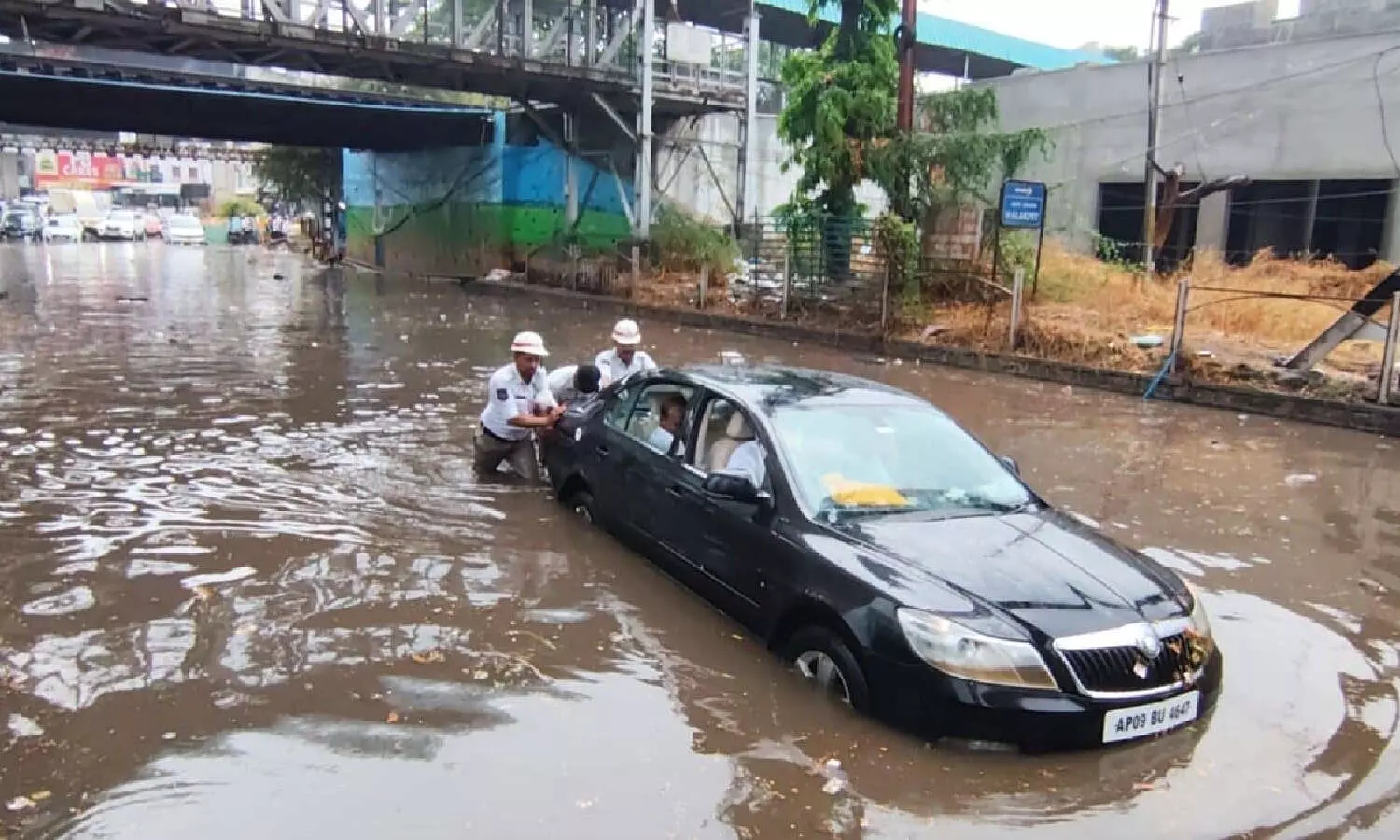 Hyderabad: Rains bring city to its knees; low-lying areas submerged, Hussain Sagar nears capacity Hyderabad: Rains bring city to its knees; low-lying areas submerged, Hussain Sagar nears capacity