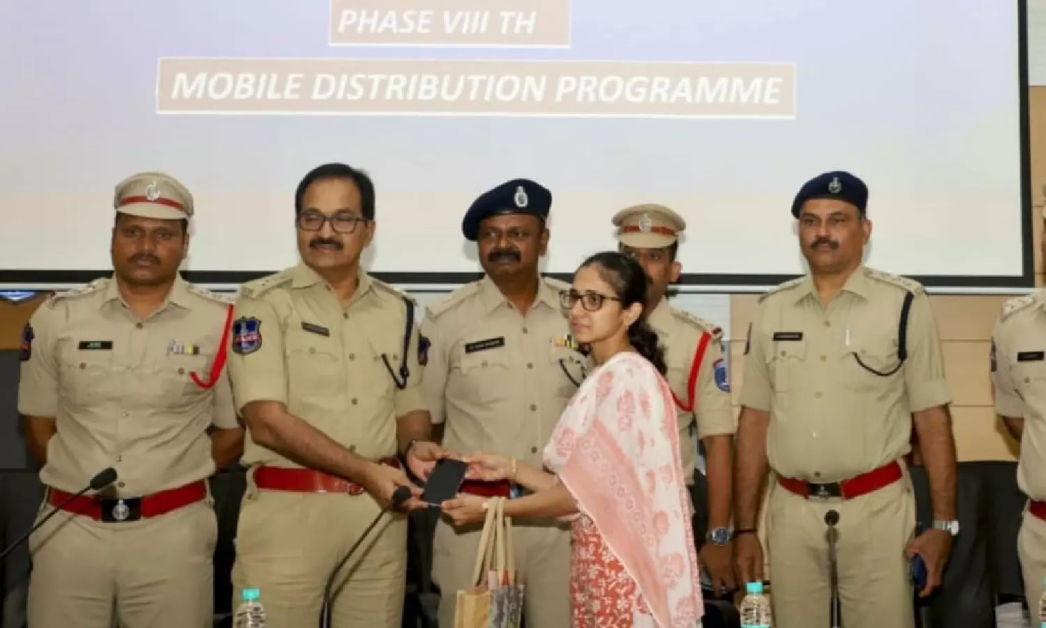 Cyberabad police recover 827 lost, stolen mobile phones worth Rs 2 Cr in 45 days Cyberabad police recover 827 lost, stolen mobile phones worth Rs 2 Cr in 45 days