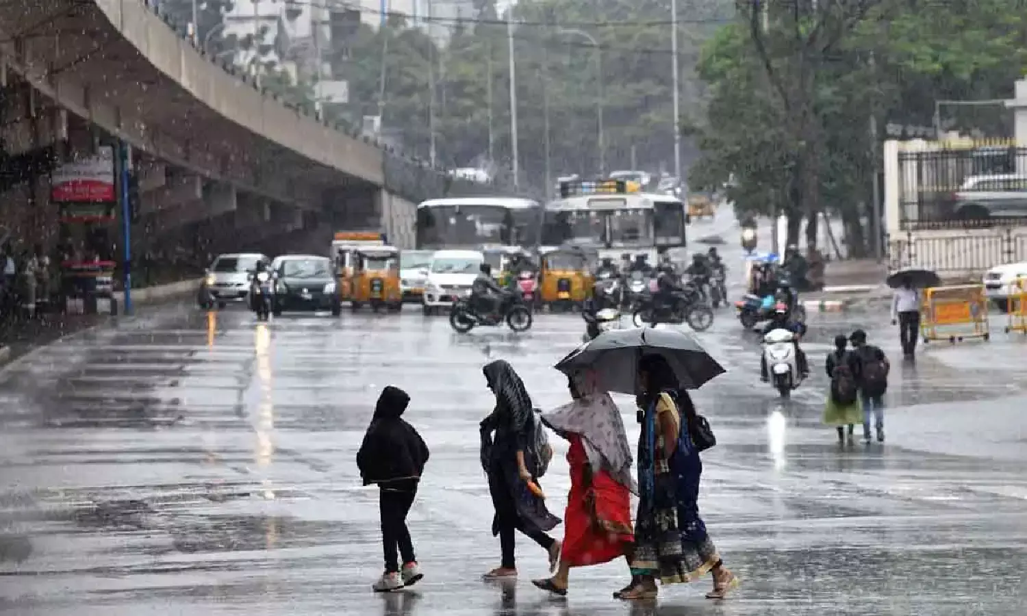 Heavy rains lash Hyderabad; Shaikpet receives highest of 19.3 mm